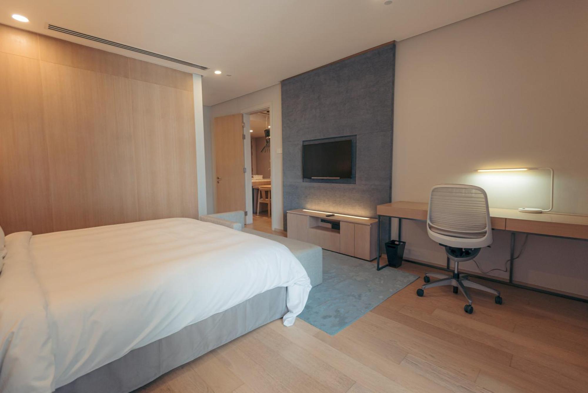 One Bedroom Deluxe